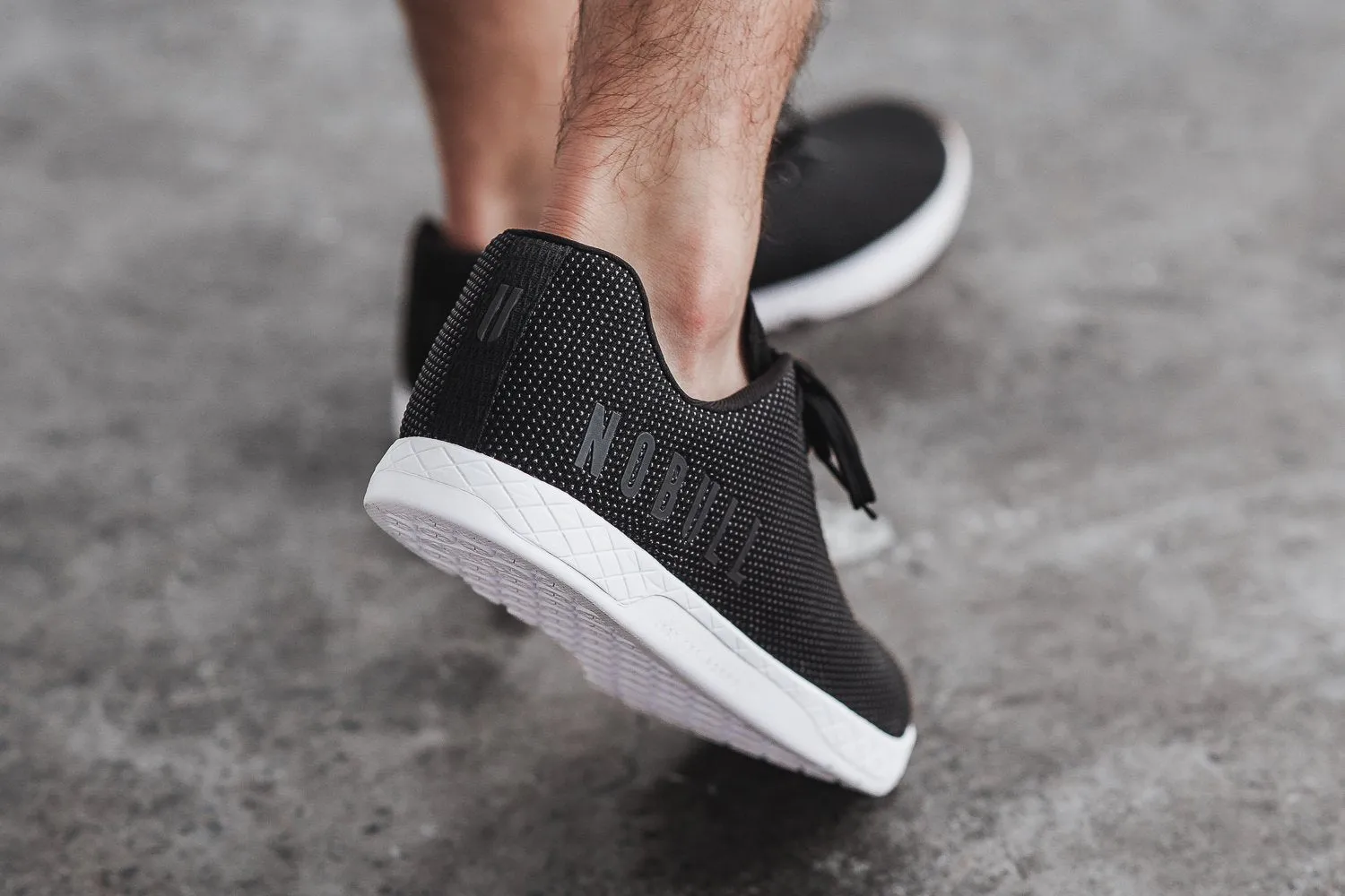 BLACK WHITE TRAINER (MEN'S)