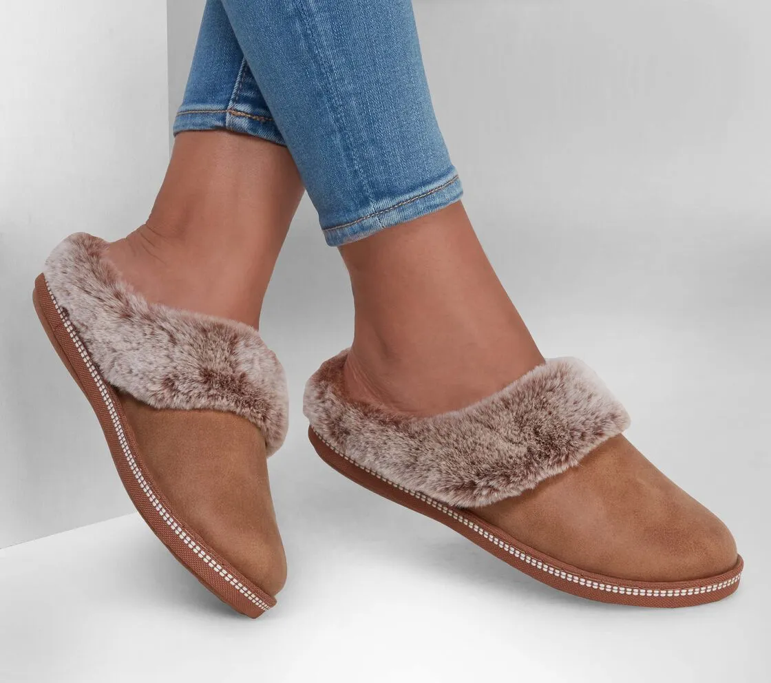 Skechers Cozy Campfire- Lovely Life Slippers