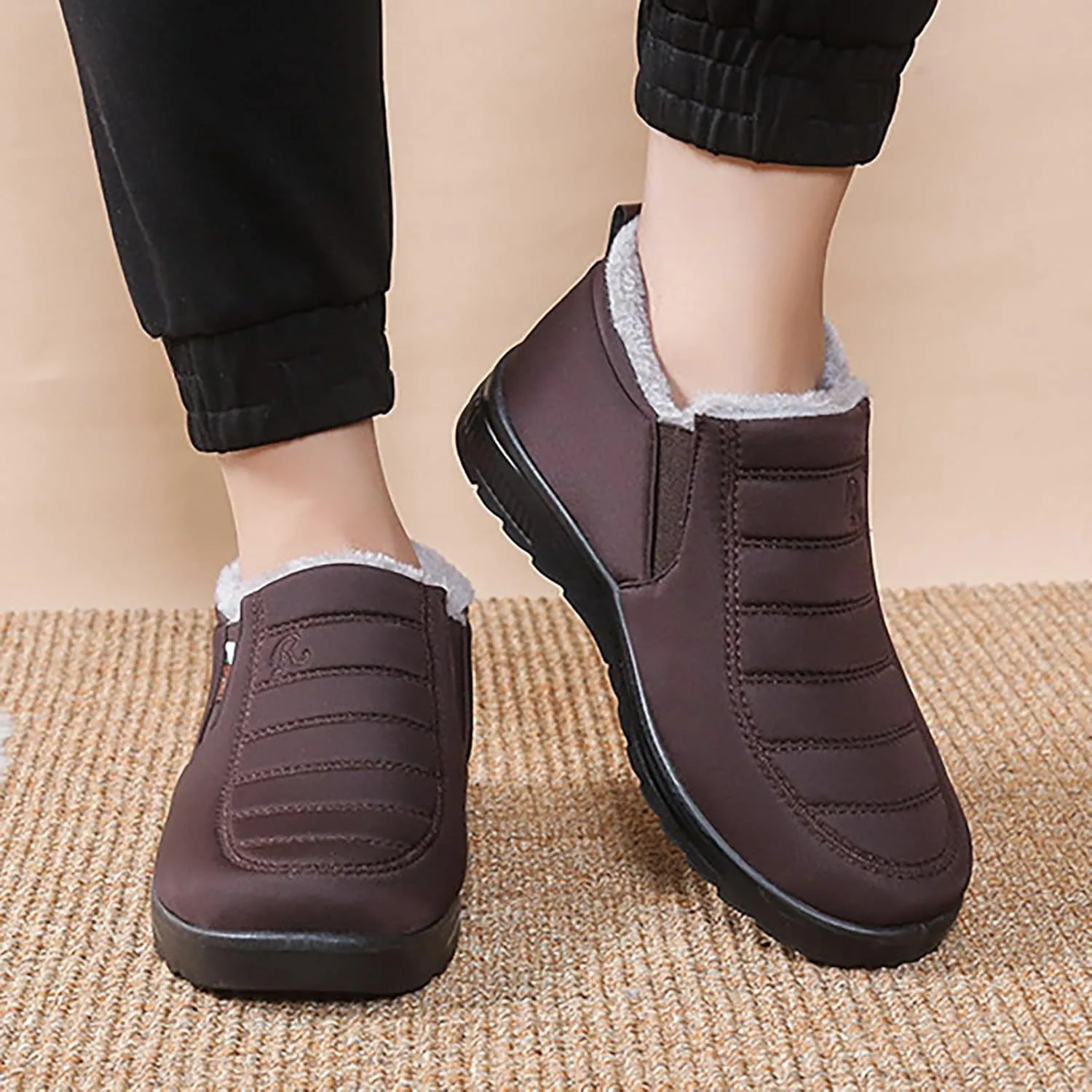 Womens Snow Boots Waterproof Winter Boots Non Slip Warm Fur Booties Lightweight Slip on Ankle Boots Comfortable Winter Shoes Trekking Shoes